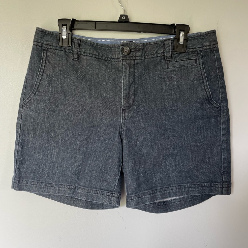 Dockers Denim Women’s Shorts, Size 8